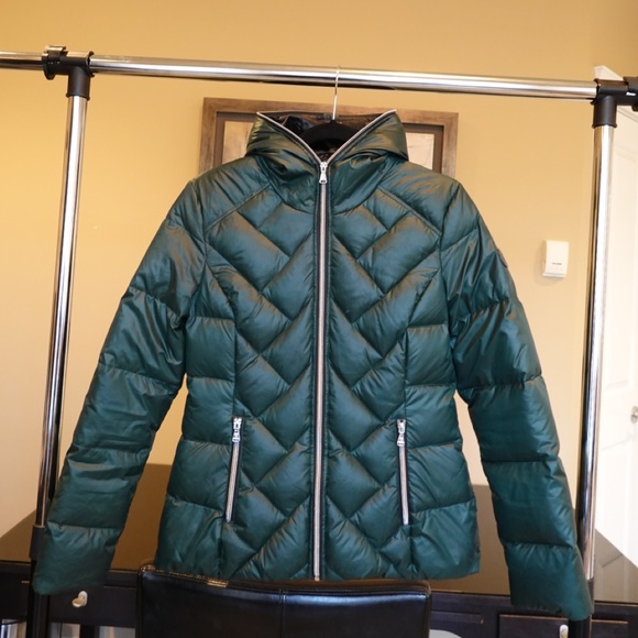 Guess Puffer Down Jacket | Emerald Green | Hooded - Picture 12 of 15